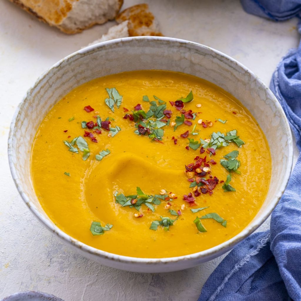 Easy Carrot and Coriander Soup - Easy Peasy Foodie