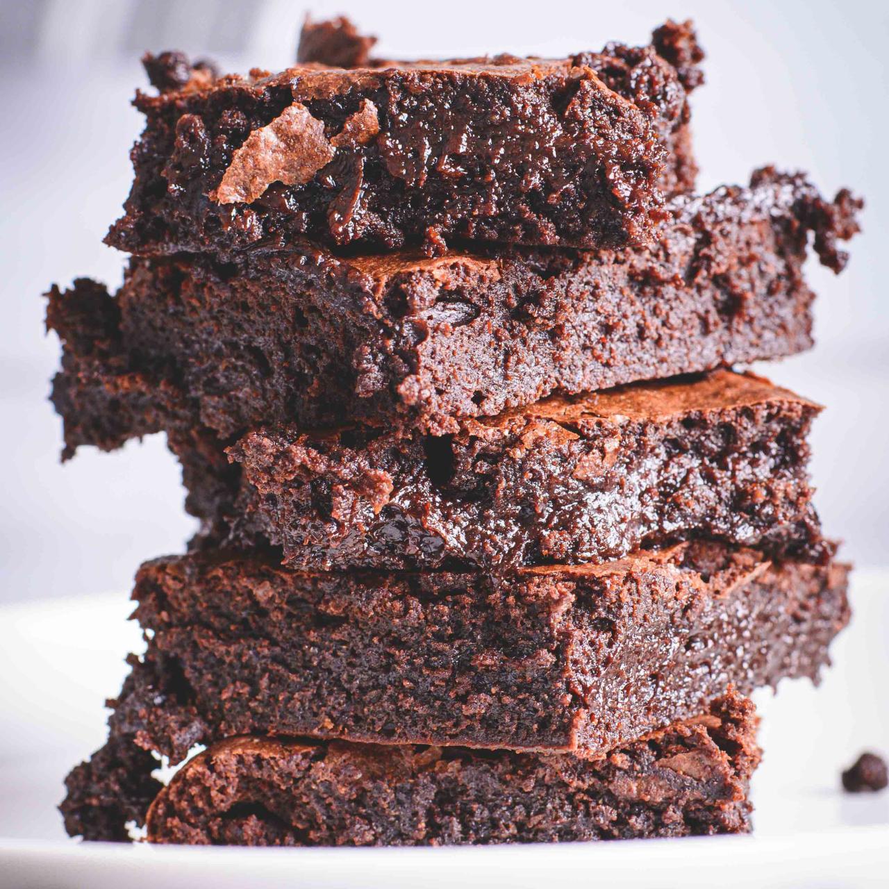 The Ultimate Gooey Chocolate Brownie Recipe - Chefs Binge